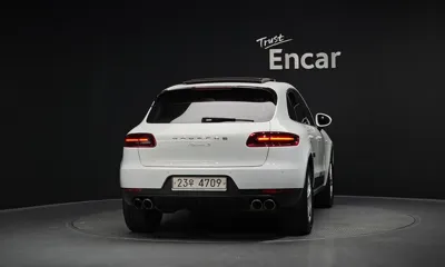 Porsche Macan 2017, 66662 км, за 28338.78 USD