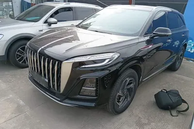 Hongqi HS3 · 2023 год