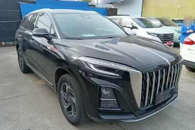 Hongqi HS3 2023, 44400 км, за 13248 USD