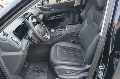 Hongqi HS3 2023, 44400 км, за 13248 USD - фото 17