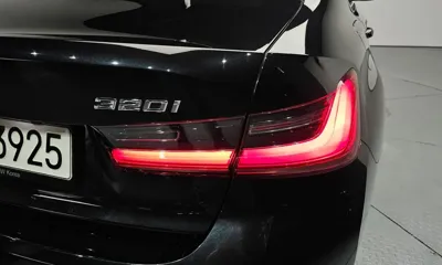 BMW 3-Series 2021, 52675 км, за 18905.08 USD - фото 23