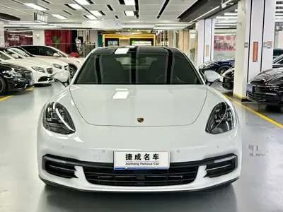 Porsche Panamera 2018, 50000 км, за 61799.86 USD