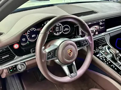 Porsche Panamera 2018, 50000 км, за 61799.86 USD