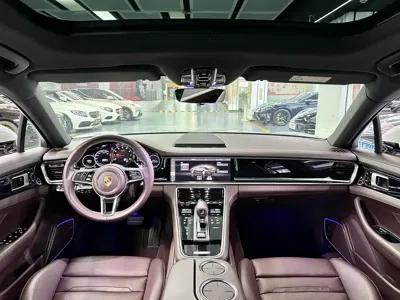 Porsche Panamera 2018, 50000 км, за 61799.86 USD