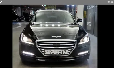 Hyundai Genesis 2015, 116664 км, за 7085.74 USD