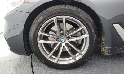 BMW 5-Series 2020, 164771 км, за 28089.44 USD