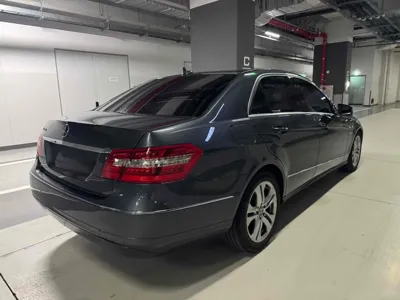 Mercedes-Benz E-Class 2011, 105300 км, за 3931.99 USD