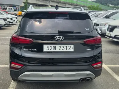 Hyundai Santafe 2019, 47754 км, за 12865.96 USD