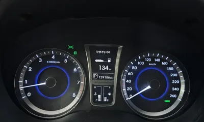 Hyundai Grandeur 2014, 139186 км, за 3315.96 USD - фото 8