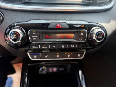 Kia Sorento 2019, 146832 км, за 10944.63 USD - фото 18