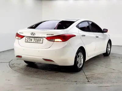 Hyundai Avante 2011, 155000 км, за 1509.78 USD