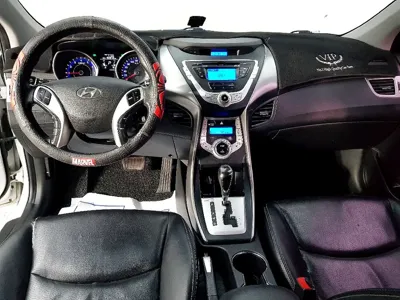 Hyundai Avante 2011, 155000 км, за 1509.78 USD