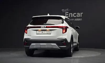Kia Seltos 2025, 4328 км, за 16195.15 USD