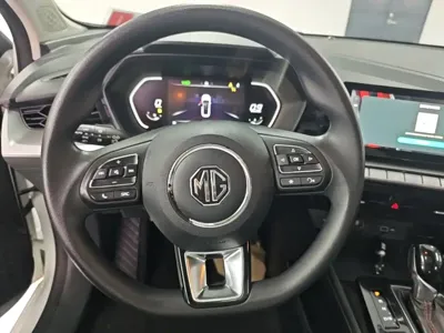 MG MG5 2021, 88500 км, за 6279.9 USD - фото 11