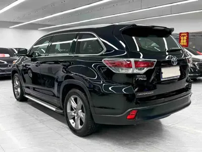 Toyota Highlander 2017, 60000 км, за 14643.31 USD