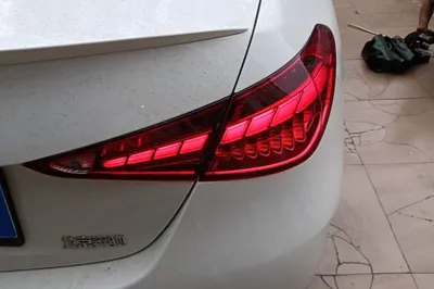 Mercedes-Benz C-Class 2025, 18300 км, за 34042 USD - фото 9