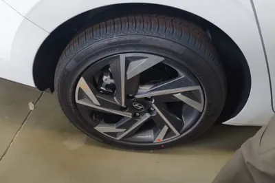 Hyundai Elantra 2023, 100 км, за 13609 USD - фото 10