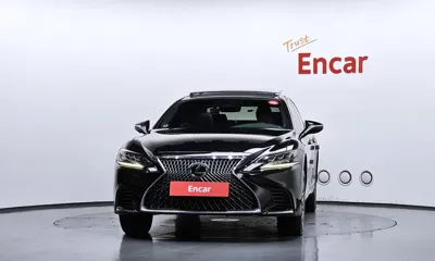 Lexus LS 2018, 181174 км, за 21990.29 USD
