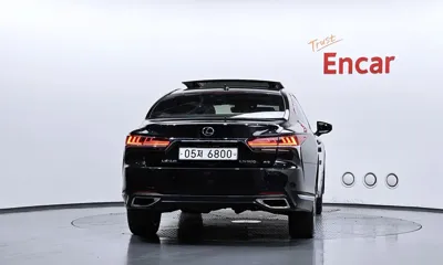 Lexus LS 2018, 181174 км, за 21990.29 USD