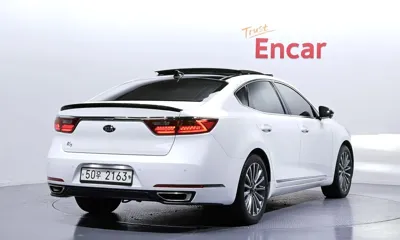 Kia K7 2017, 97089 км, за 9064.63 USD