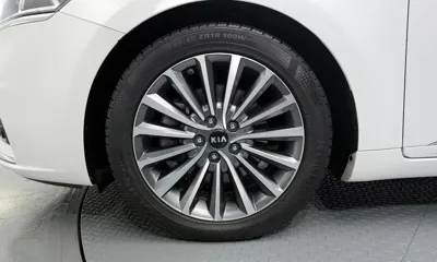 Kia K7 2017, 97089 км, за 9064.63 USD