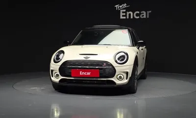 MINI Clubman 2023, 20047 км, за 19177.01 USD - фото 3