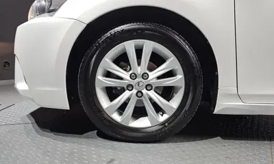 Lexus CT200h 2017, 102648 км, за 9602.64 USD