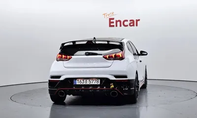 Hyundai Veloster 2021, 113232 км, за 10439.38 USD