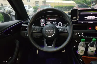 Audi A4L 2023, 23300 км, за 26067 USD - фото 10