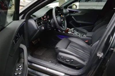 Audi A4L 2023, 23300 км, за 26067 USD - фото 16