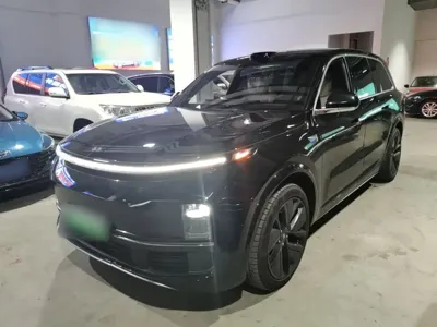 Li Auto Li L9 2023, 49400 км, за 36285.47 USD