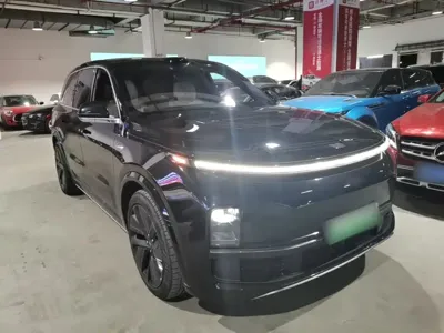 Li Auto Li L9 2023, 49400 км, за 36285.47 USD