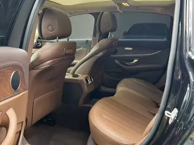 Mercedes-Benz E-Class 2018, 130000 км, за 20423.38 USD