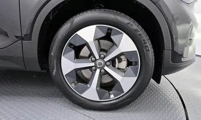 Volvo XC40 2023, 24769 км, за 25600.63 USD