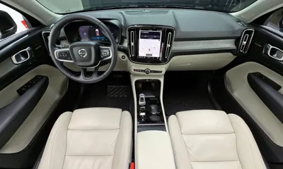 Volvo XC40 2023, 24769 км, за 25395.57 USD - фото 7