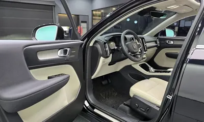 Volvo XC40 2023, 24769 км, за 25395.57 USD - фото 11