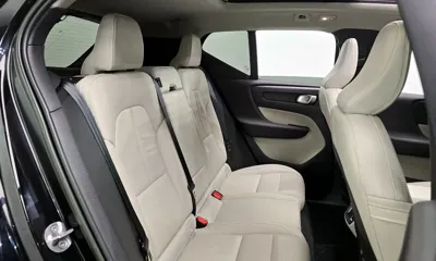 Volvo XC40 2023, 24769 км, за 25395.57 USD - фото 12