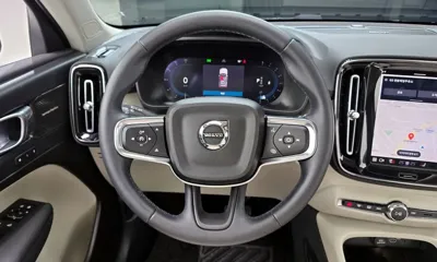 Volvo XC40 2023, 24769 км, за 25395.57 USD - фото 13