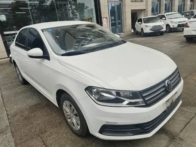 Volkswagen Santana 2020, 73600 км, за 4434.86 USD