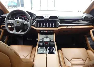 Lamborghini Urus 2025, 3795 км, за 260027.21 USD
