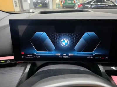 BMW 5-Series 2026, 5328 км, за 44637 USD