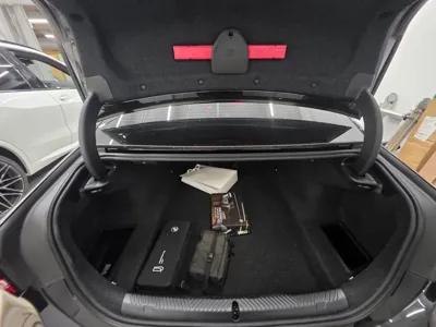 BMW 5-Series 2026, 5328 км, за 44637 USD - фото 8
