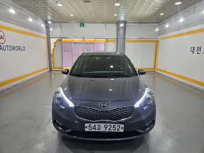 Kia K3 · 2013 год