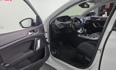 Peugeot 308 2015, 115759 км, за 3509.93 USD - фото 10