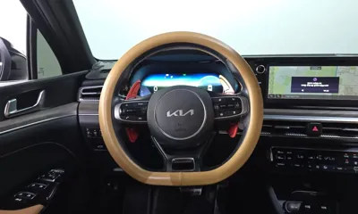 Kia K5 2022, 142644 км, за 10749.19 USD - фото 13