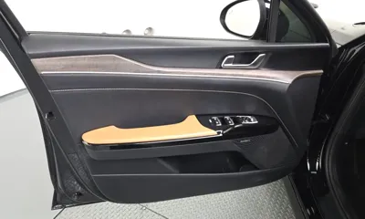 Kia K5 2022, 142644 км, за 10749.19 USD - фото 24