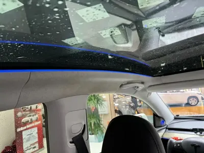 Tesla Model Y 2023, 109000 км, за 20413.27 USD