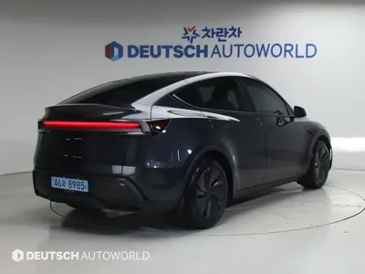 Tesla Model Y 2026, 7282 км, за 36025.94 USD