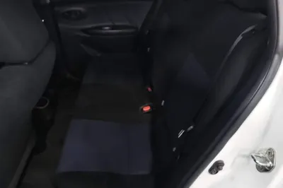 Toyota YARiS L Zhi Xuan 2016, 60800 км, за 7652 USD