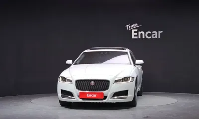 Jaguar XF 2018, 79148 км, за 5795.4 USD